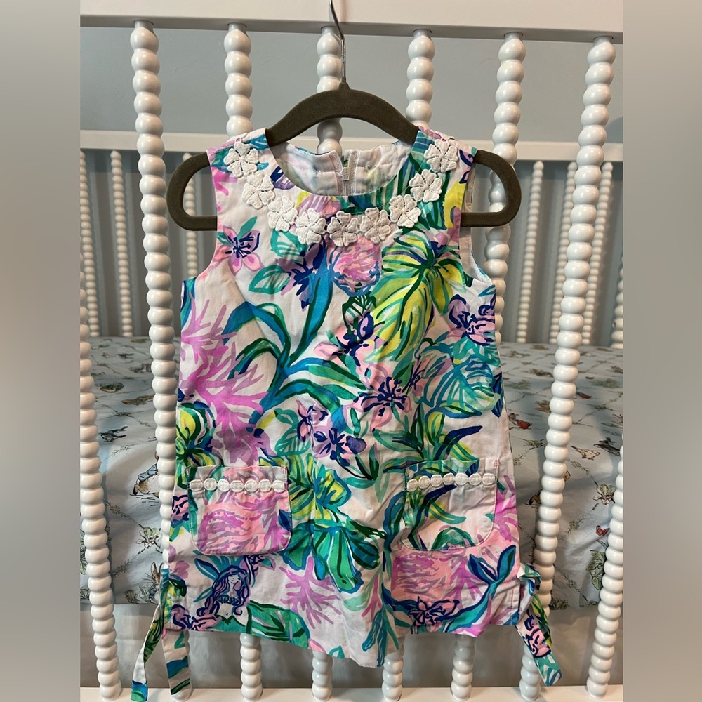 Lilly Pulitzer Pink Label Green & Blue Floral shiftDress with White Crochet Trim